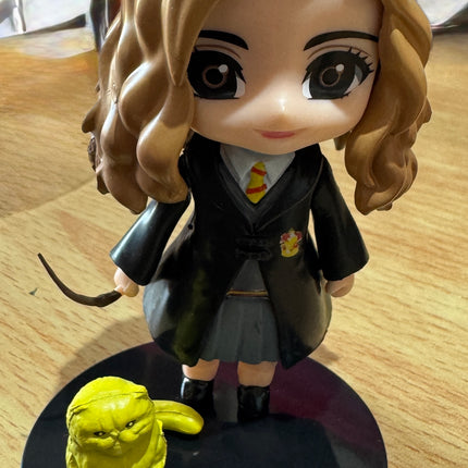 Harry Potter, Ron Weasley & Hermione Granger Mini Figure Set (3-Piece) – 10cm Chibi Action Figures with Pets & Base Stands