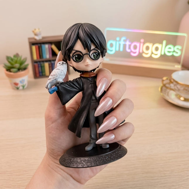 Harry Potter Figurine With Hedwig