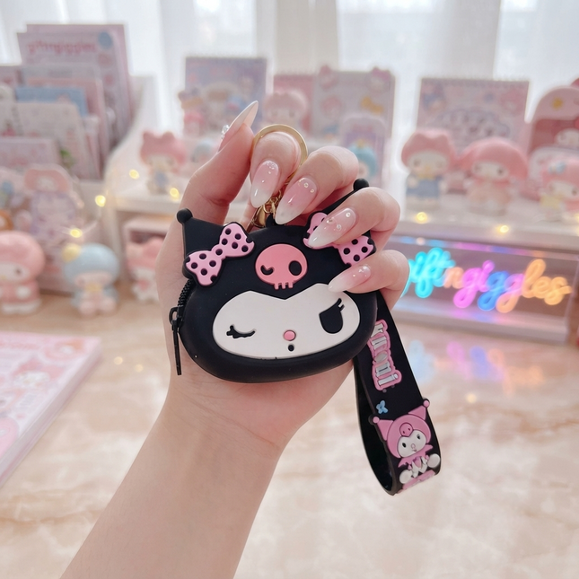 Premium Kuromi Character Pouch – Aesthetic Keychain & Bag Accessory 🖤🎀🗝️