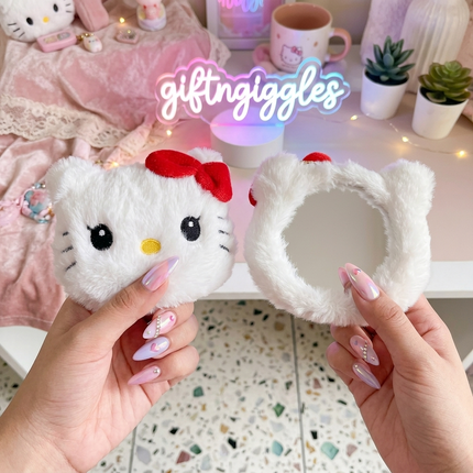 Fluffy Hello Kitty Keychain / Bag Charm
With Mirror